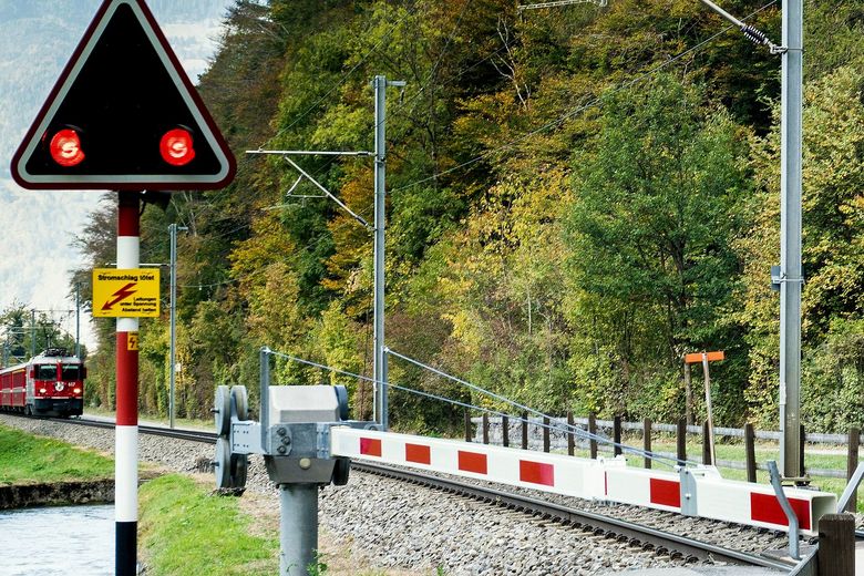 1058440010 Bahnschranke